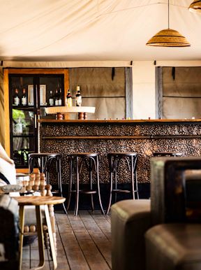 Wilderness Little Makalolo Zimbabwe Accommodation Bar Main Area